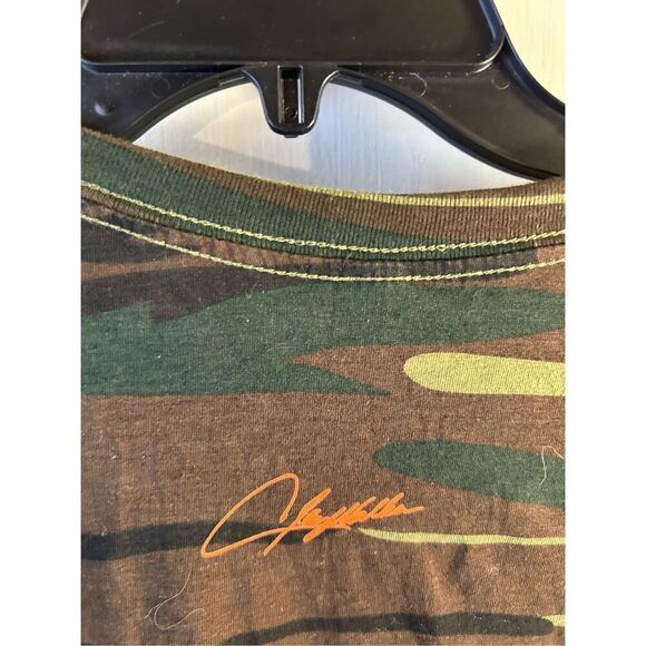 Clay Walker Concert tshirt camo & orange large "We all need a bar" - Picture 5 of 7